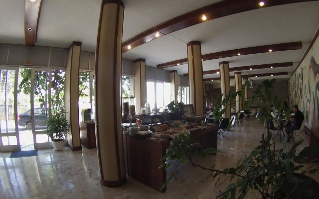 Hotel Marambaia Cabeçudas