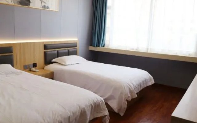 Zhiyi Hotel (Lanzhou Xigu High-speed Railway Station) – Guest Rooms – Lanzhou