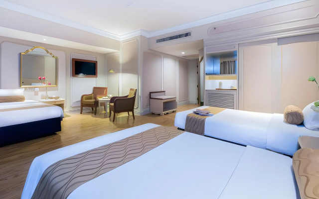 Emerald Hotel Bangkok - photo 4