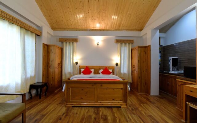 OYO 13351 Home Lavish 2BHK Hadimba Temple