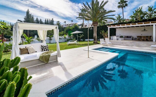 VM-Luxury 4 bedroom villa private pool