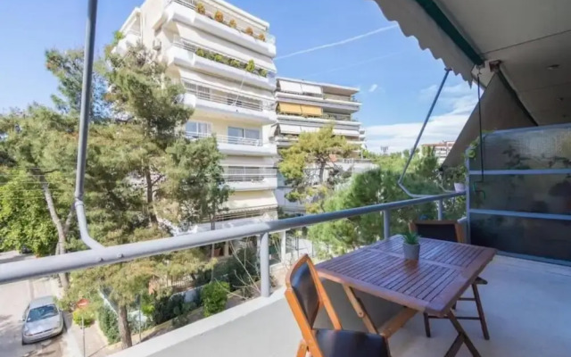 Sweet and Modern Flat at Palaio Faliro