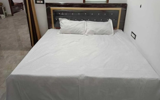 Oyo 703717 Hotel Grand Ms