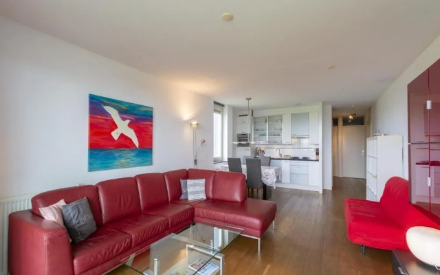 Cozy Apartment With Balcony