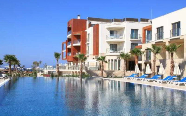 Sundance Residences & Suites Hotel