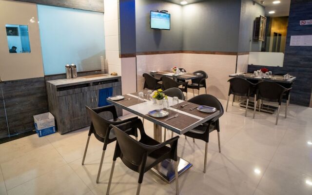 hotel mari aai residency