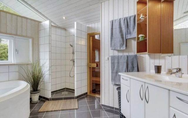 "Mina" - 900m from the sea in Lolland, Falster and Mon