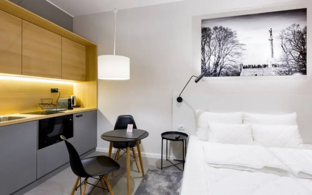 Teanna Lux Apartments