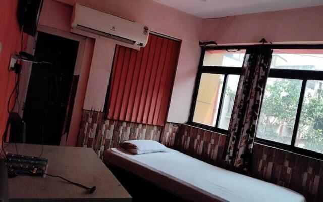 Hotel Raj