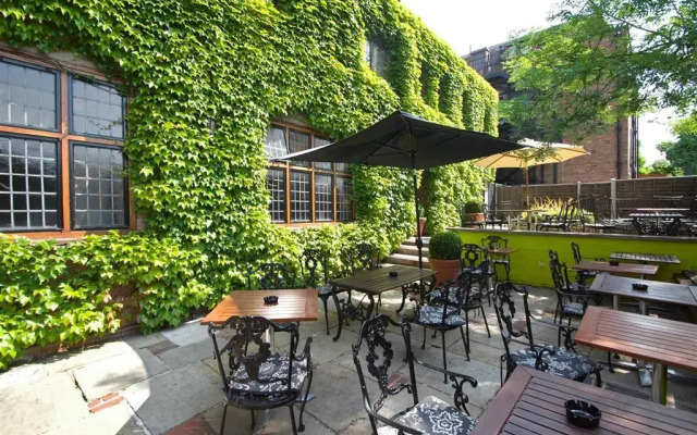 Mercure Stratford Upon Avon Shakespeare Hotel