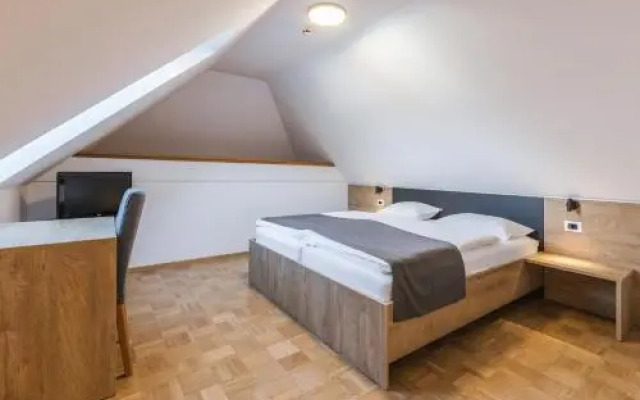 Pension Toeroek