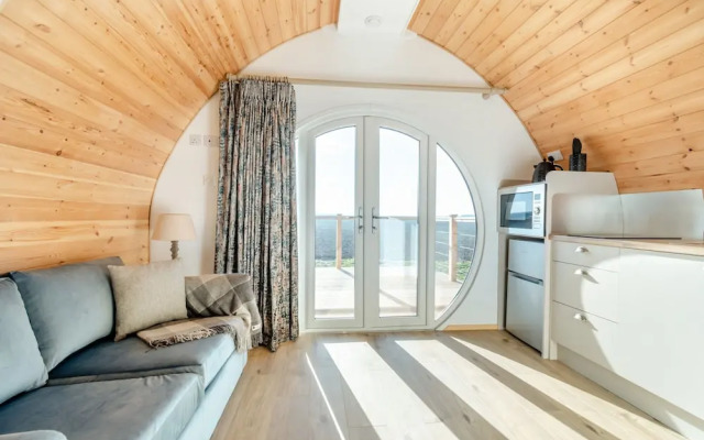 Carlton Manor Pod 12