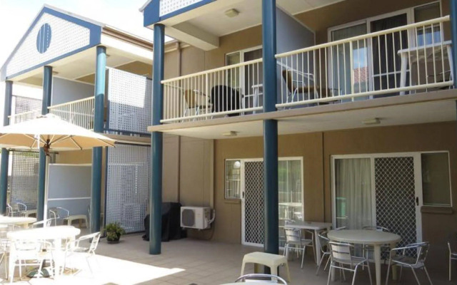Toowong Inn & Suites