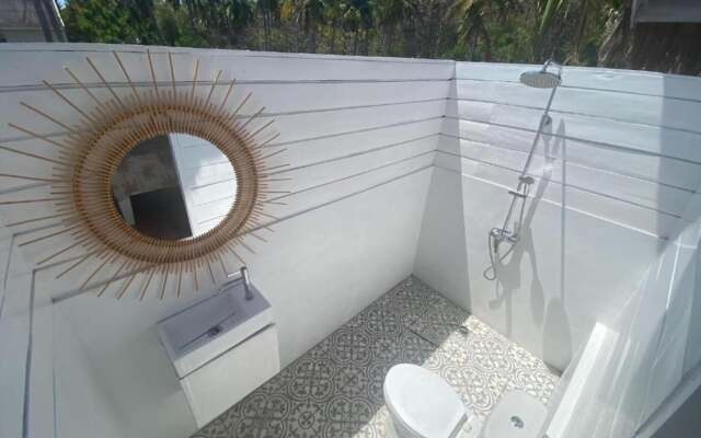 Love Coconut Bungalow