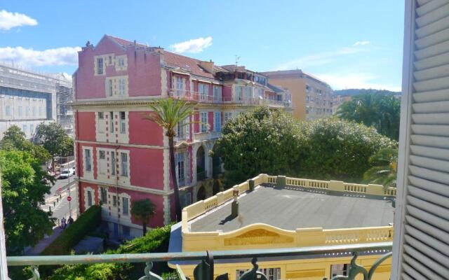 Victor Hugo Palais AP3061 by Riviera Holiday Homes