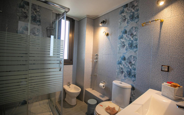 Stunning city view apt & parking space at Old town