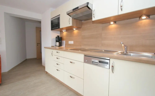 Spacious Apartment in Uderns near Ski Area