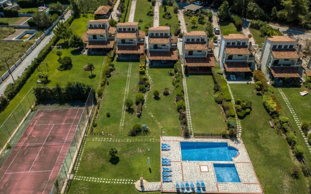halu! Modern Villa w Pool & Tennis