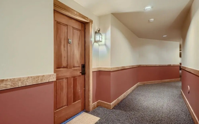 2301 Red Hawk Lodge 2 Bedroom Condo
