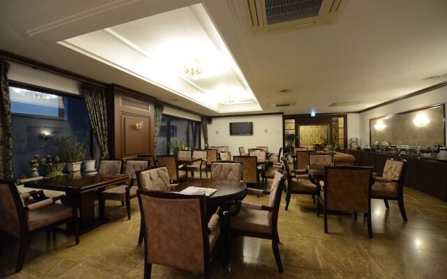 Central Tourist Hotel