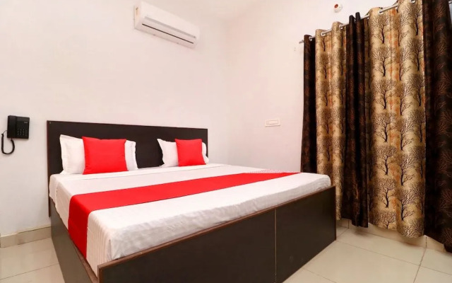 OYO 24142 Hotel Smart King