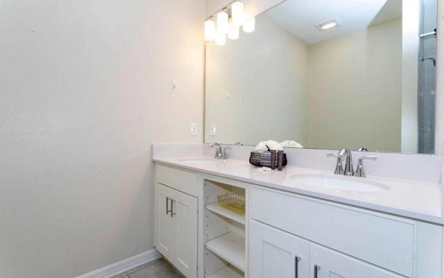 3180 PC - 402 - Storey Lake