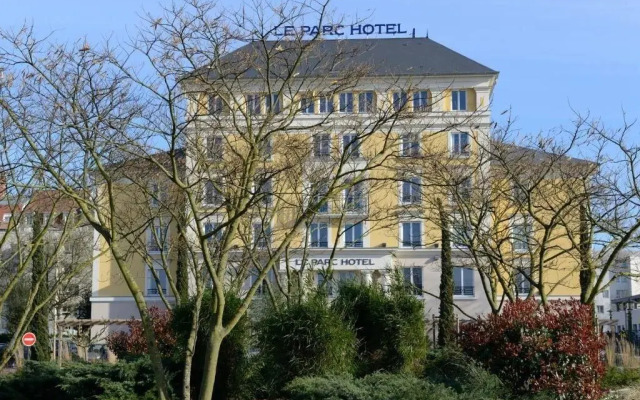 Plessis Parc Hotel