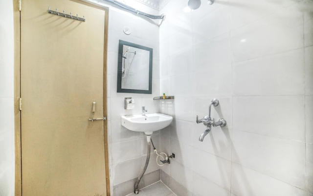 Fabhotel R D Green