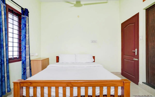 OYO 86248 Shalom Palace