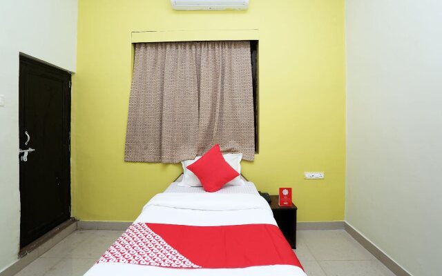 OYO 14711 Hotel Natraj