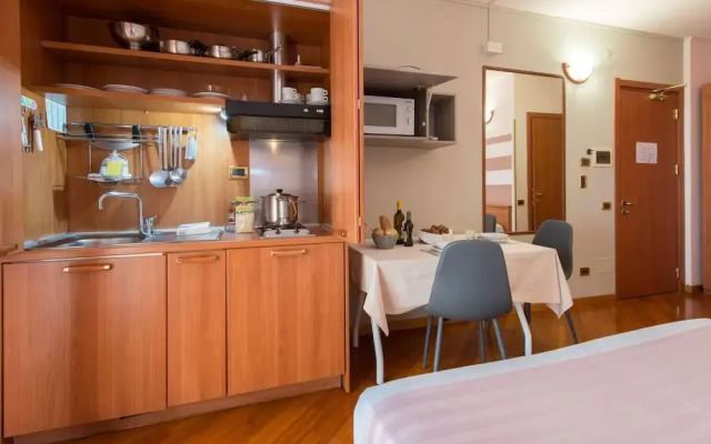 Tastefully Furnished Studio Near the Sea