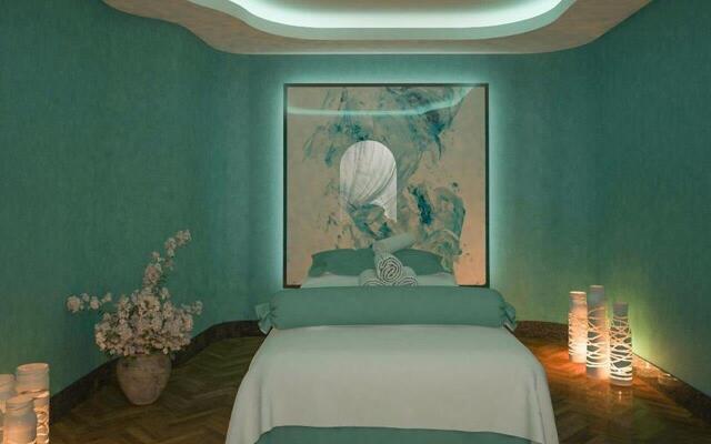 Aria Resort & Spa