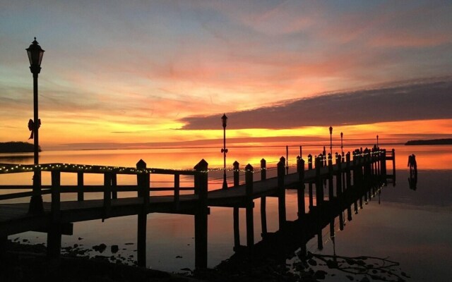 First Floor Family Deluxe Suite