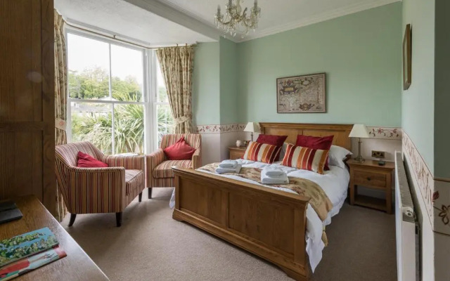 Cliftons Guest House