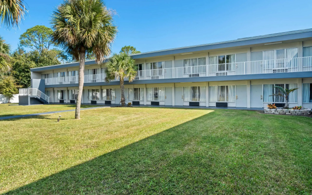 Suburban Studios Daytona Beach - Speedway