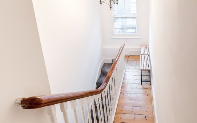 Deluxe 4 BR Oxford Circus Apartment with Terrace