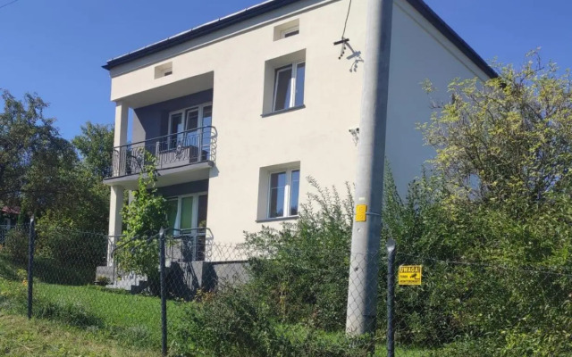 Gromadzyniówka-Pod czarnym kogutem