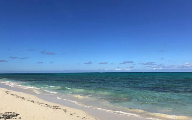 Orange Hill Beach Inn