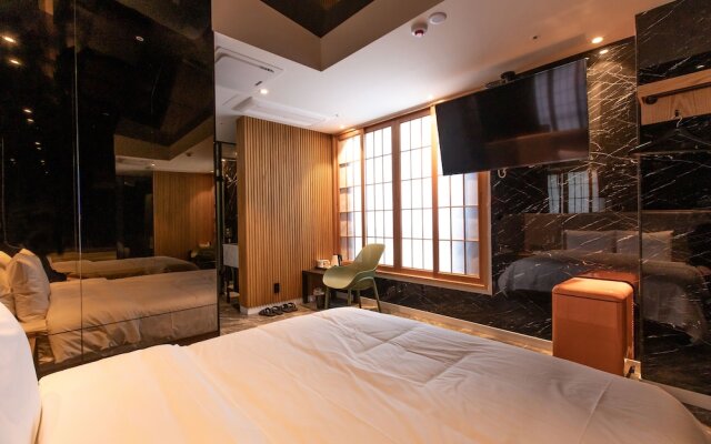 Hotel The Club Yeonhwari