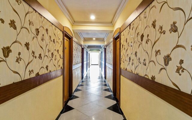 Capital O 49411 Hotel Anmol Continental