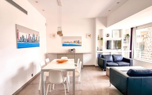 Rupin Pastel in Tel Aviv-yafo