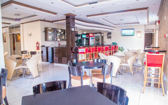 Hotel Karisimbi
