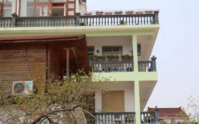 Floral Hotels Time Inn