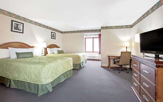 Ramada by Wyndham Flemington
