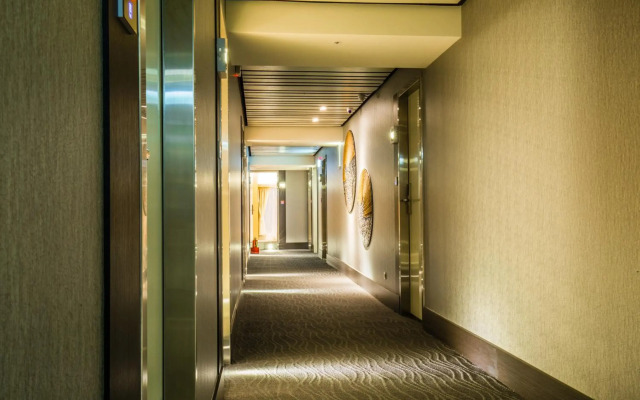 Walker Hotel Ximen