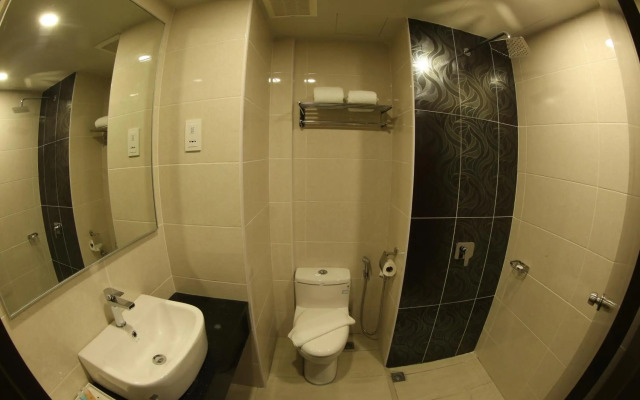 SEM9 Senai ''Formerly Known as Perth Hotel"