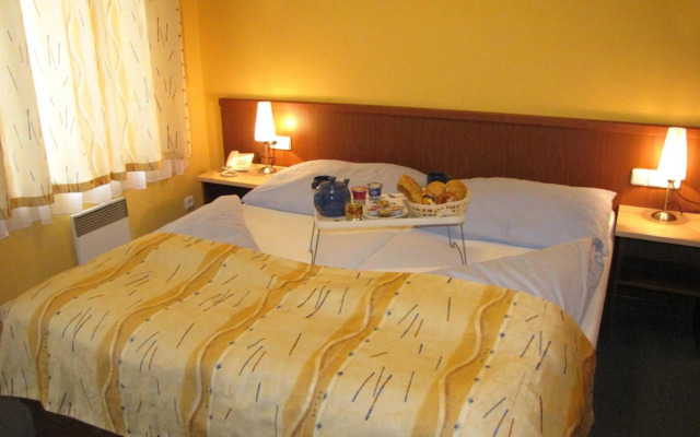 Aparthotel Austria Suites