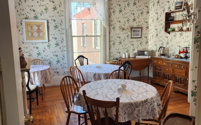 The Jeremiah Mason House B & B