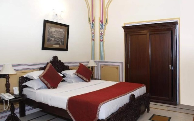 Hotel Narayan Niwas Palace