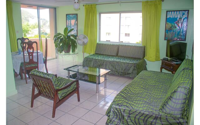 Dolphin Beach Suite